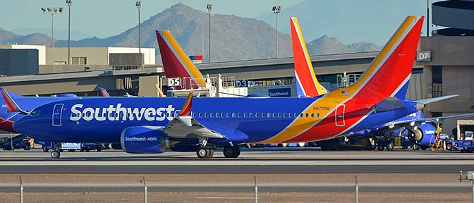 Southwest Boeing 737-8 Max N8709Q, Phoenix Sky Harbor, October 2, 2017